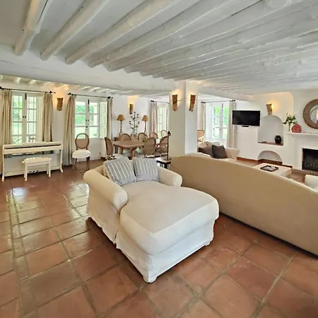 בית נופש Elegant Surrounded By Grazalema Park רונדה